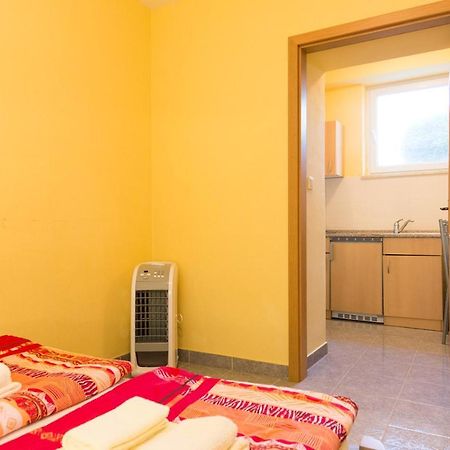 Vila Milano Apartment Kornić Екстериор снимка