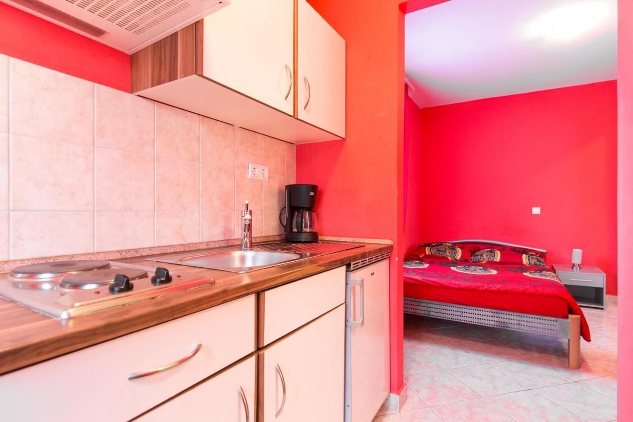 Vila Milano Apartment Kornić Екстериор снимка